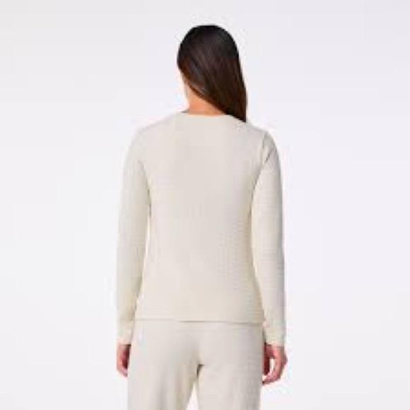 Women’s Fig Cream  Long Sleeve Waffle Thermal Top - Picture 2 of 12